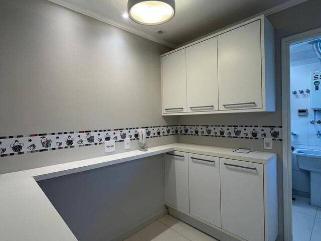 Apartamento para Venda em Santana de Parnaíba - 3